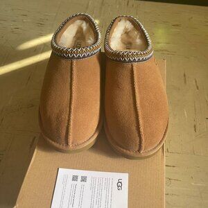 New UGG Tasman Slipper Chestnut